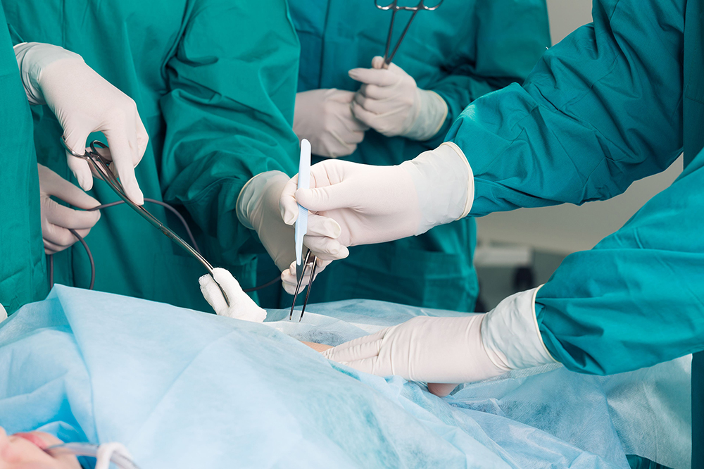 Advantages and disadvantages of medical rubber gloves- Huaxin Medical Materials
